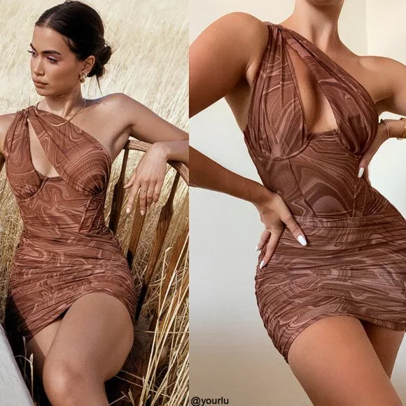 HOUSE OF CB 'Clementine' Swirl Print Cut Out Mini Dress - Picture 1 of 8